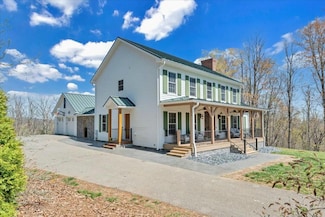 220 Fox Run Rd, Boones Mill, VA 24065