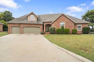 3377 S Victoria Ct, Springfield, MO 65809