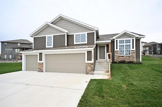 2407 Windmill Cir, Platte City, MO 64079