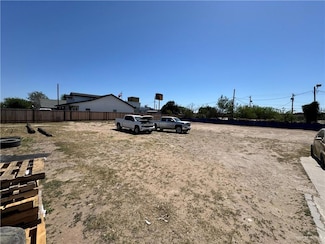 2205 Newport Ave, McAllen, TX 78501