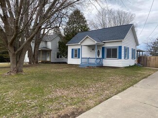 306 N State St, Harrisville, MI 48740