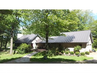 18 Park Ridge Rd, Springfield, VT 05156