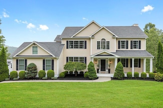 176 Old Peckslip Rd, Holmes, NY 12531
