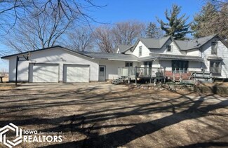 300 S 5th St, Thornton, IA 50479