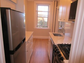 122 Riverway Unit 5, Boston, MA 02215