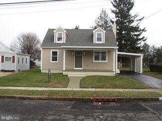 33 Brown Dr, Trenton, NJ 08690