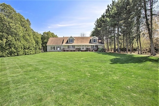 117 Ridge Rd, Quincy, MI 49082