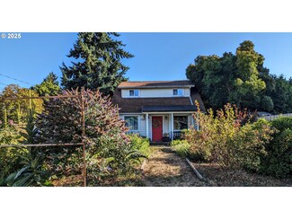 1080 S St, Springfield, OR 97477
