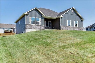 4009 Stacey Way Ct, Saint Joseph, MO 64505