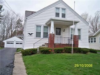 516 Davis Ave, Medina, NY 14103