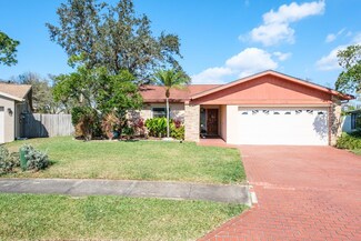 7425 118th Dr, Largo, FL 33773