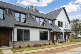 3168 Bellwood Dr, Vestavia Hills, AL 35243