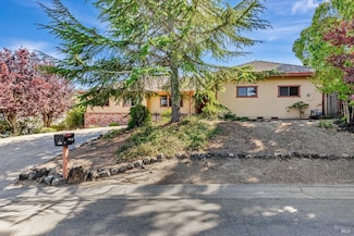 831 March Ave, Healdsburg, CA 95448