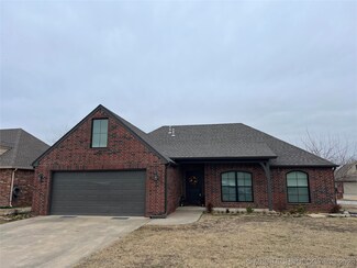 12327 E 69th St N, Owasso, OK 74055