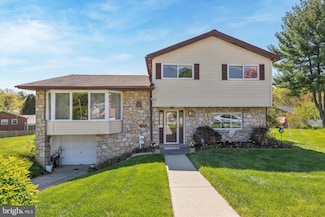 7150 N Mount Pleasant Place, Philadelphia, PA 19119