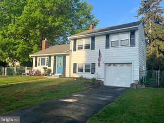 516 Glover Rd, Wilmington, DE 19804