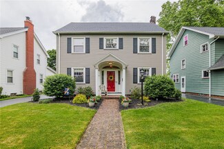 32 Westbourne Rd, Rochester, NY 14617