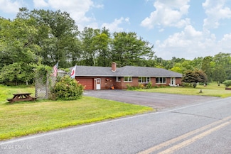 866 Stone Church Rd, Berwick, PA 18603