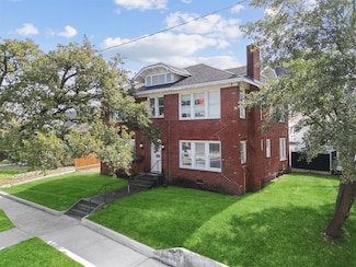 1135 W Gray St Unit 4, Houston, TX 77019