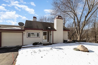 1527 Clemson Dr Unit B, Saint Paul, MN 55122