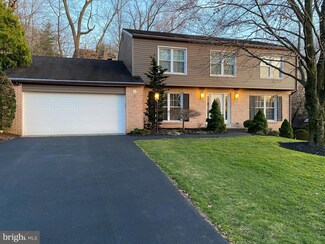 15 Nassau Cir, Reading, PA 19607