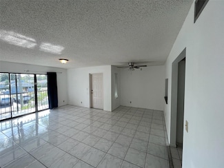 1001 Green Pine Blvd Unit 82, West Palm Beach, FL 33409