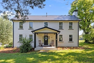 1030 Upper Creek Rd, Vanleer, TN 37181