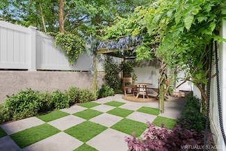142 Skillman Ave Unit 2B, Brooklyn, NY 11211