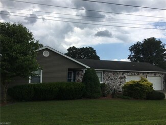 442 Stanley Mills Rd, Little Hocking, OH 45742