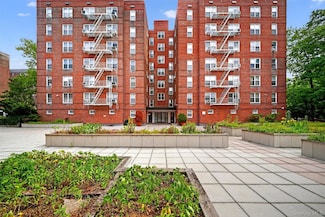 517 Riverdale Ave Unit 4A, Yonkers, NY 10705