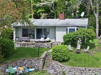 110 Lower North Shore Rd, Branchville, NJ 07826