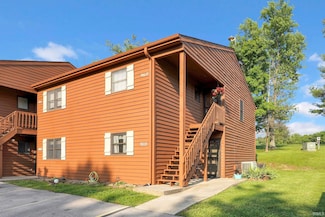 9617 S Lake Ridge Dr Unit 4, Bloomington, IN 47401