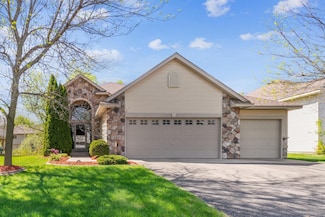 22476 Evergreen Cir, Forest Lake, MN 55025