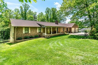 103 Deer Path Dr, Mills River, NC 28759