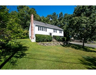 31 Sylvanus Wood Ln, Woburn, MA 01801