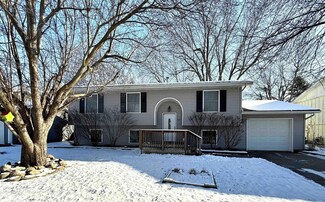 620 Granada Rd, Carroll, IA 51401
