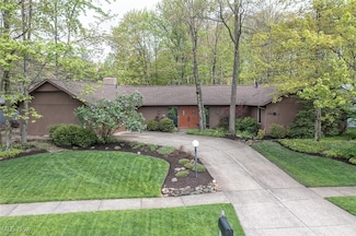17170 Ridge Creek Rd, Strongsville, OH 44136