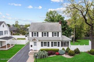 123 Maple Place, Keyport, NJ 07735