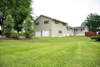 129 Edgewood Dr, Bedford, IN 47421