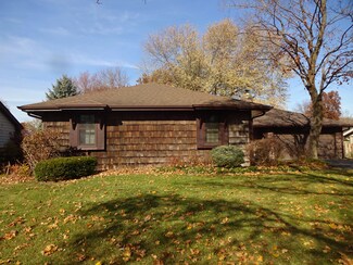 3384 Montlake Dr, Rockford, IL 61114