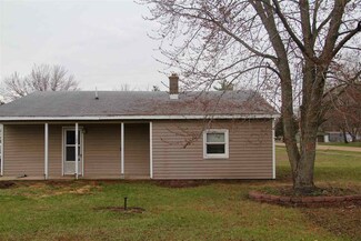 102 S 7th St, Avoca, WI 53506