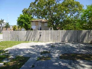 843 NW 17 Ave, Miami, FL 33125