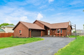 6392 Hilltop Ave, Reynoldsburg, OH 43068