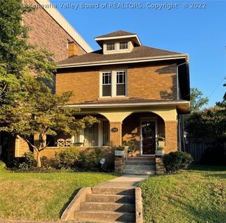 915 12th Ave, Huntington, WV 25701