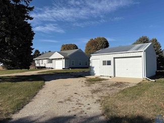 4998 N Ave, Meriden, IA 51037