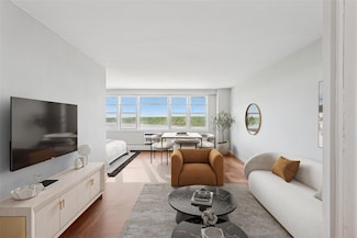 5700 Arlington Ave Unit 21O, Bronx, NY 10471