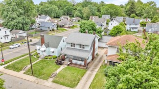 809 Bellflower Ave SW, Canton, OH 44710