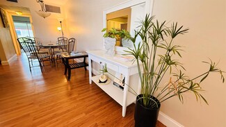 2102 Lake Osborne Dr Unit 17, Lake Worth, FL 33461