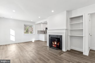 5207 58th Ave, Hyattsville, MD 20781
