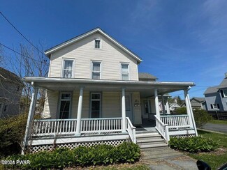 205 Avenue I Unit . 1, Matamoras, PA 18336